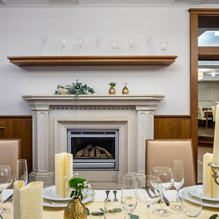 Hotel Abacie & Wellness Valašské Meziříčí المظهر الخارجي الصورة