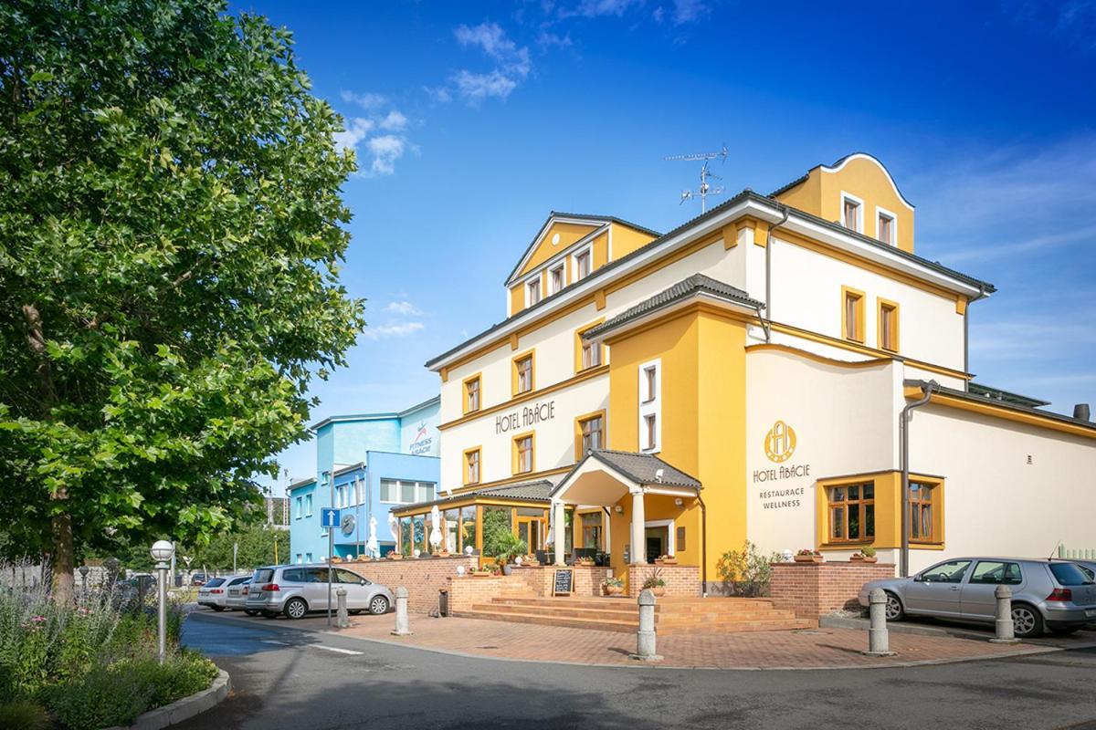Hotel Abacie & Wellness Valašské Meziříčí المظهر الخارجي الصورة