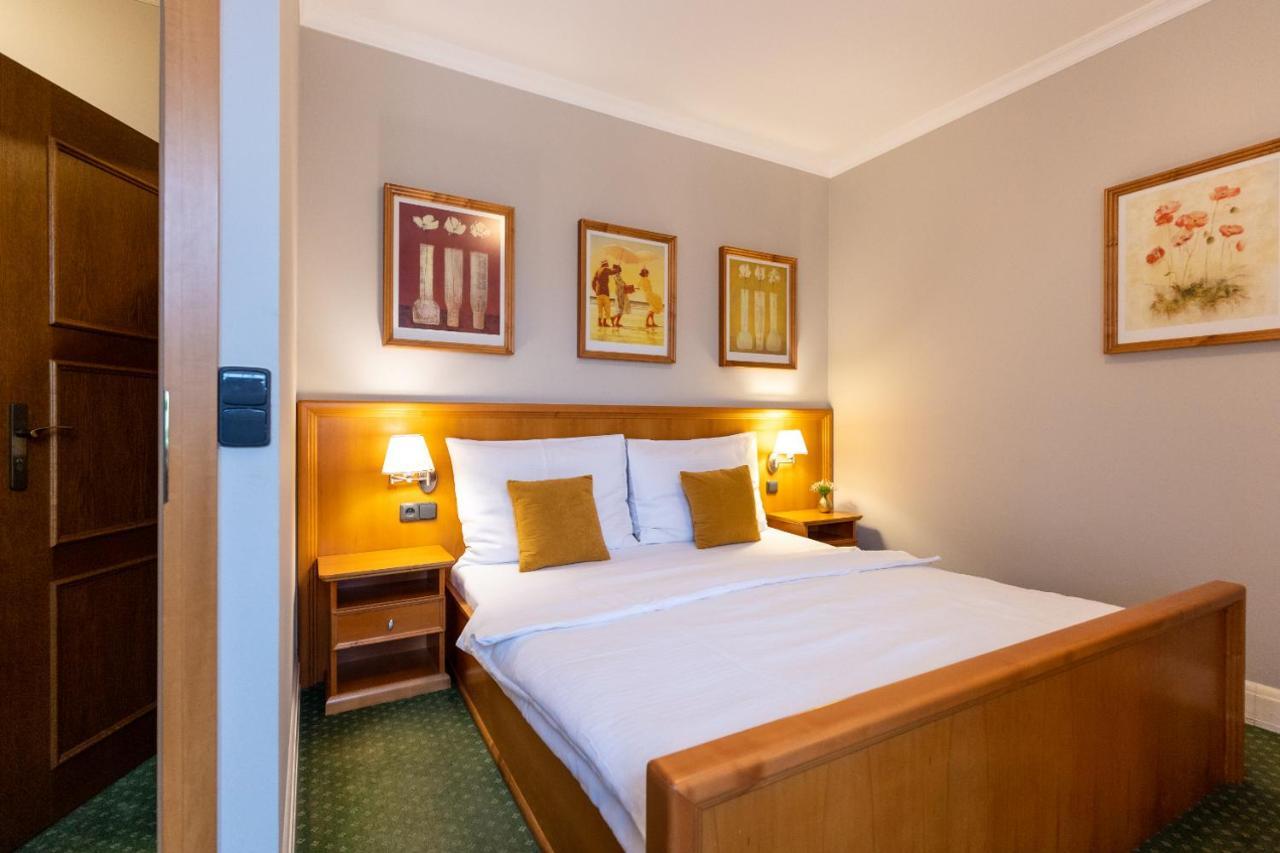 Hotel Abacie & Wellness Valašské Meziříčí المظهر الخارجي الصورة