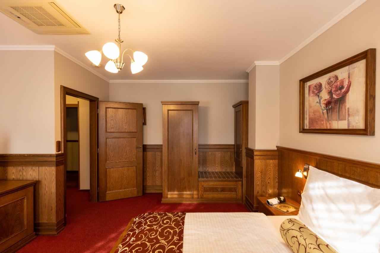 Hotel Abacie & Wellness Valašské Meziříčí المظهر الخارجي الصورة